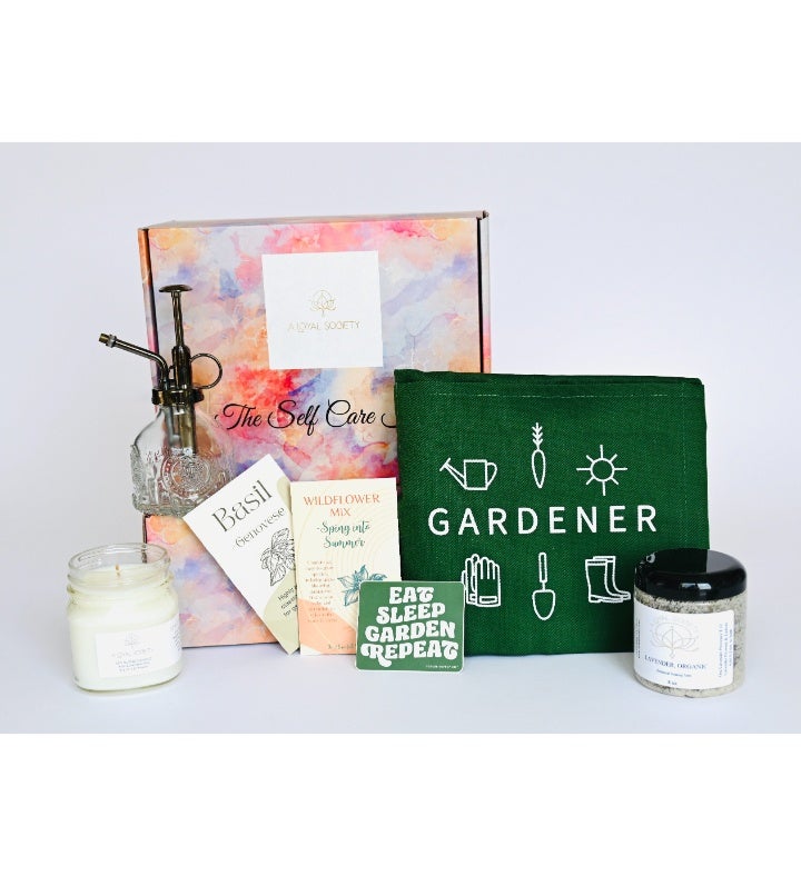 Plant Mom Garden Box, Mimosas Scent, Cream Apron