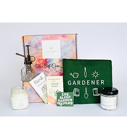 Plant Mom Garden Box, Mimosas Scent, Cream Apron