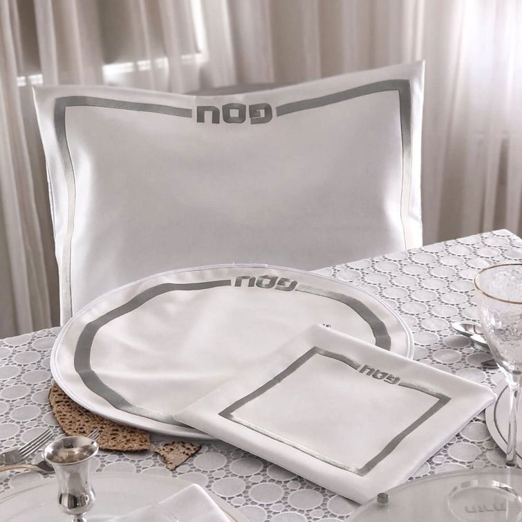 Bt Shalom Passover Seder Set Classic Design With Towel