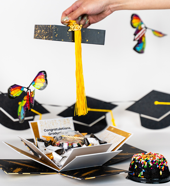 2026 Graduation Explosion Bundle W/ Cake