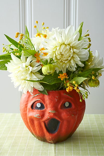 Vintage Halloween Centerpiece