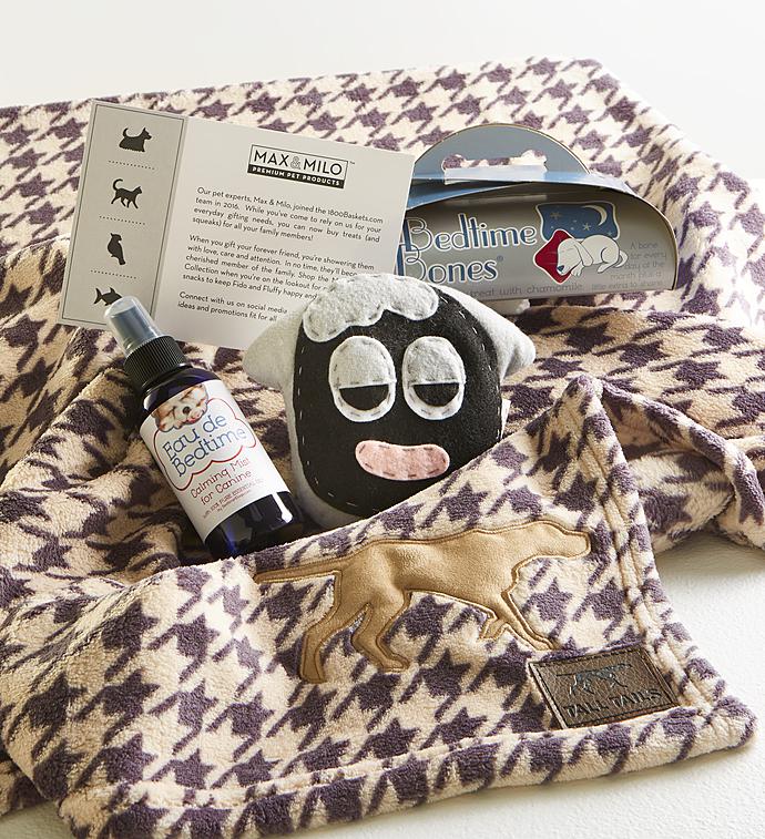 Max & Milo™ Doggie's Sweet Dreams Bed Gift Set