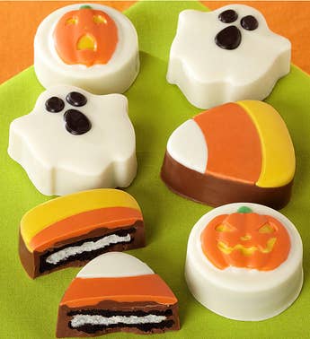 Trick or Treat Decorated Halloween Oreos