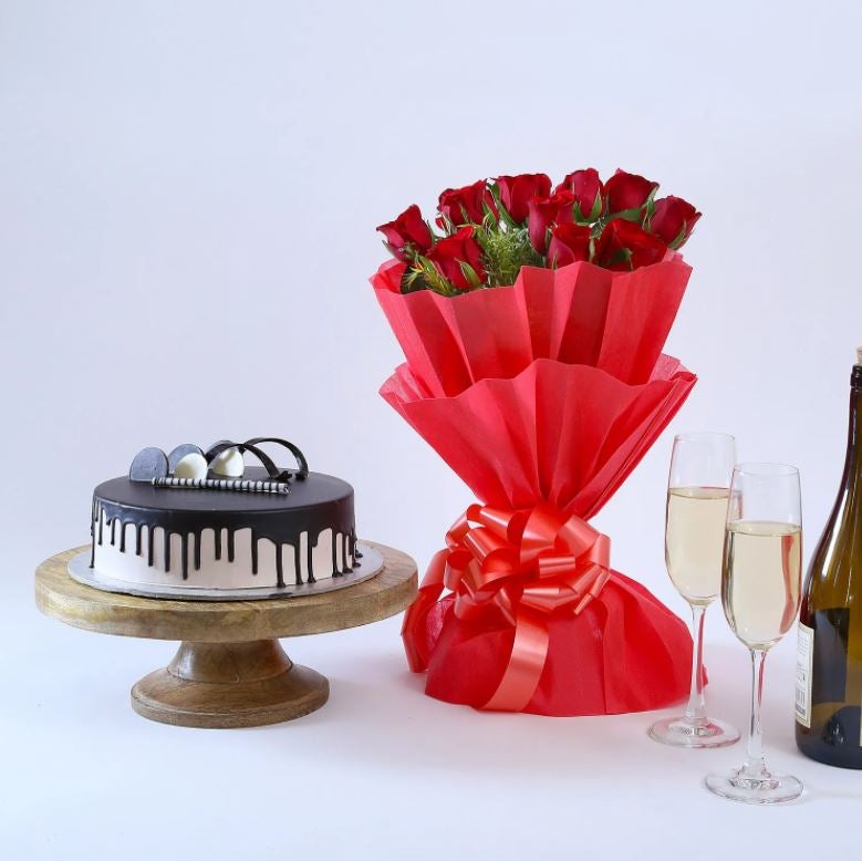 Red Roses with Cake