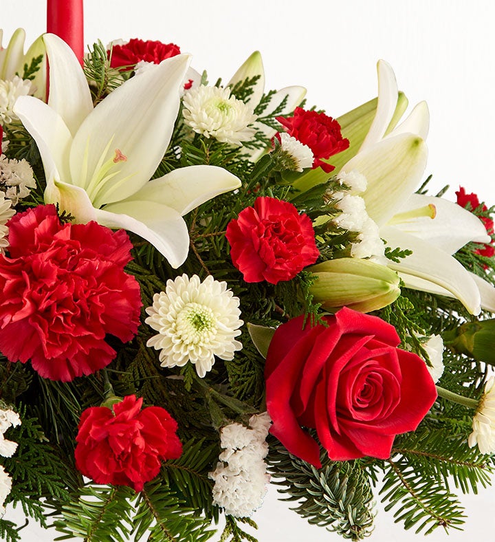 Traditional Christmas Centerpiece