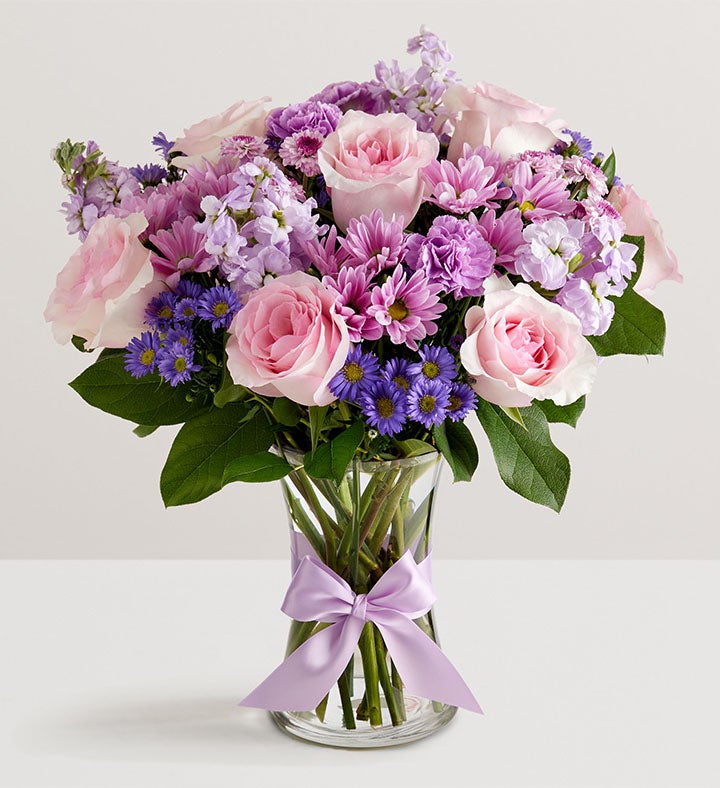 Daydream Bouquet In Clear Glass Vase 1800Flowers
