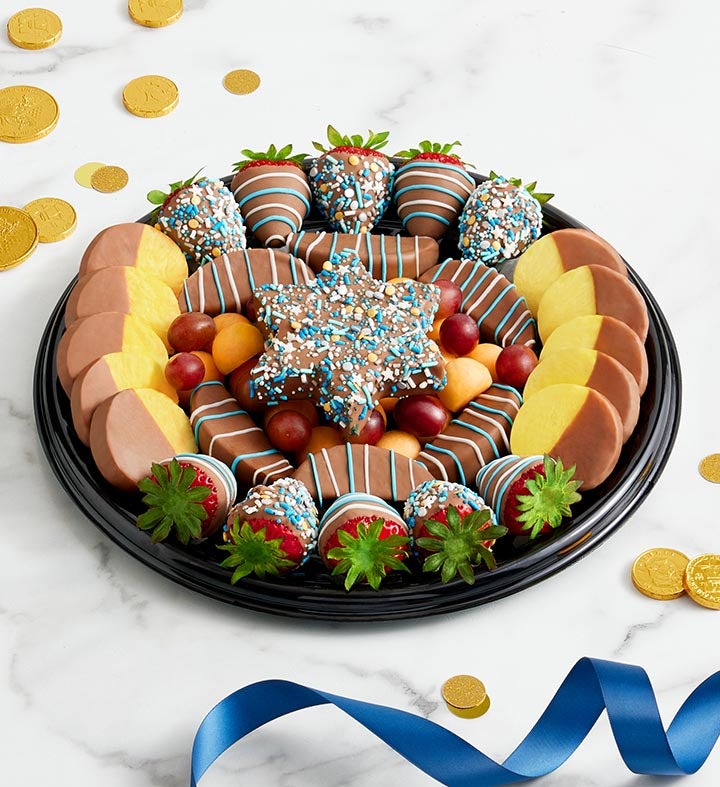 Perfectly Plated™ Hanukkah Dipped Fruit Platter