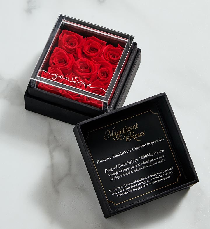 Magnificent Roses® You & Me Rose Box