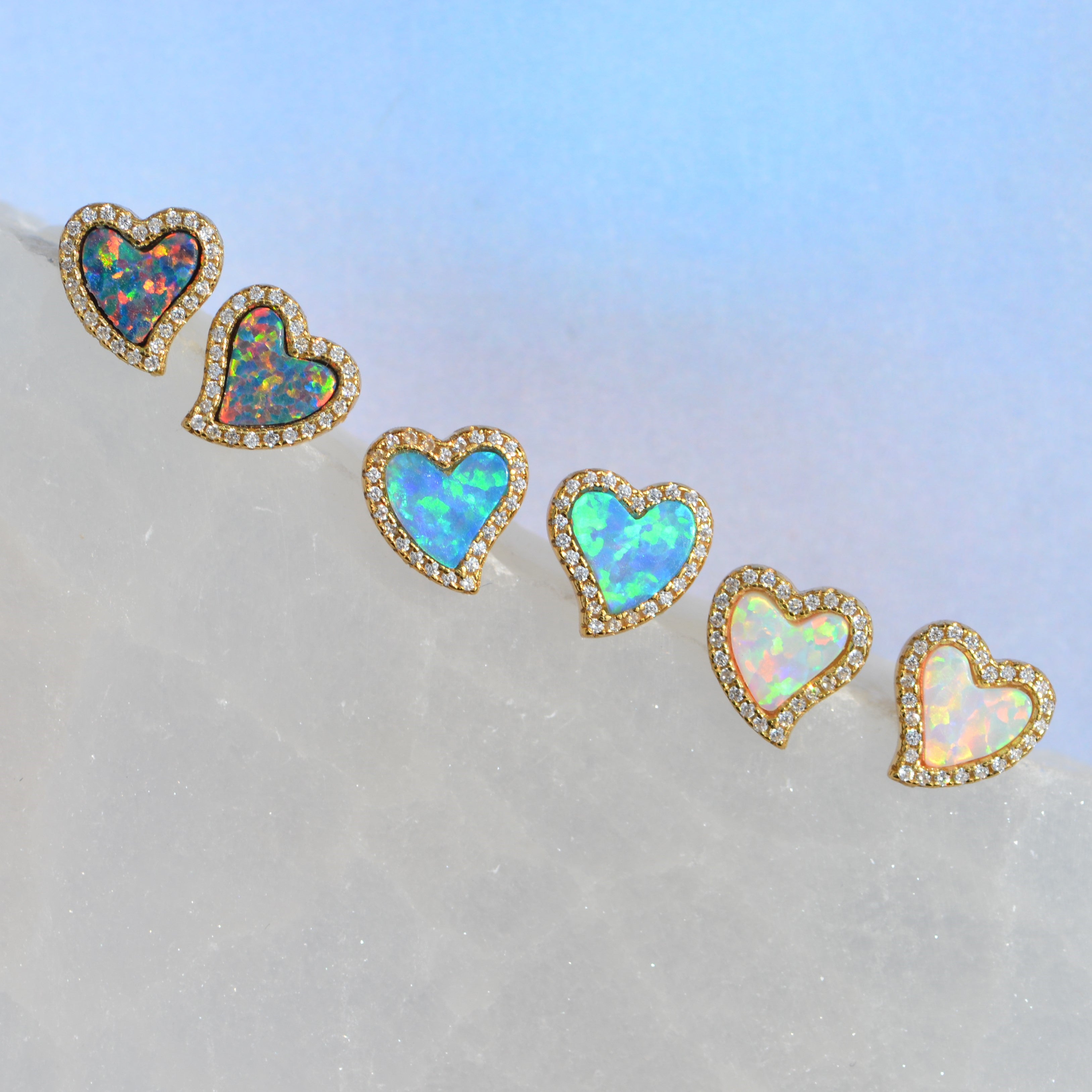 Amore - Heart Studs