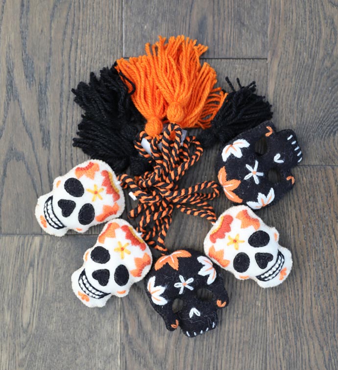 Skull Halloween Garland