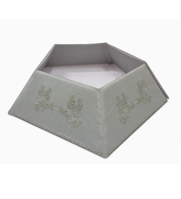 Doves On White Silk Hand Beaded Christmas Tree Collar