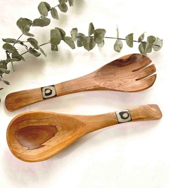 Small Olive Wood Serving Set With Batik Inlay Design