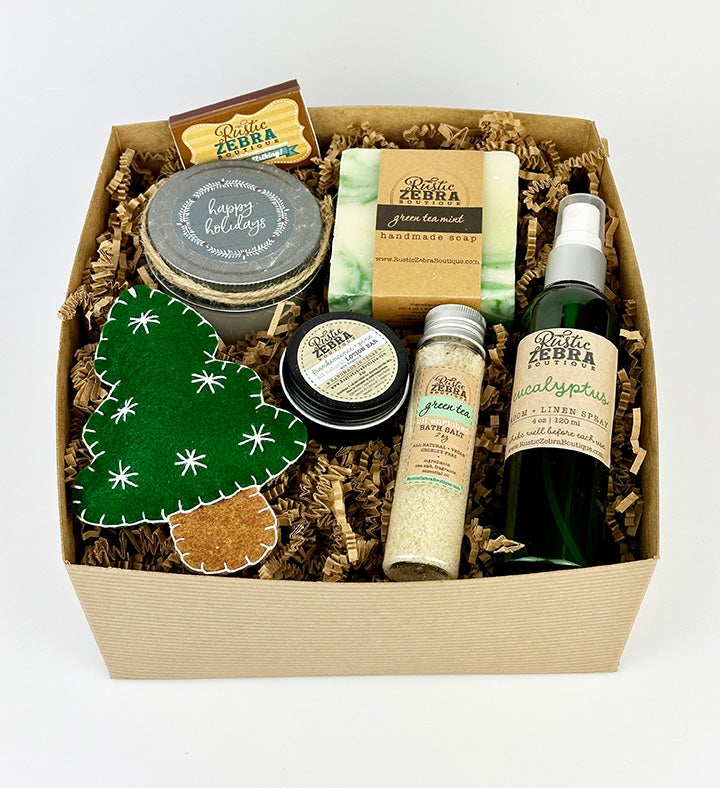 Happy Holidays Wreath Gift Box