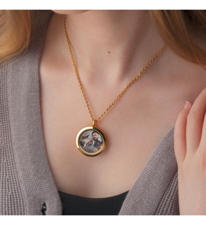 Women's Round Glass Locket