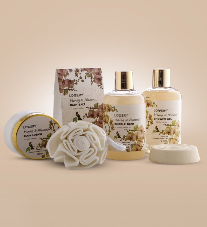 Home Spa Gift Basket - Honey & Almond Scent - Luxury Set