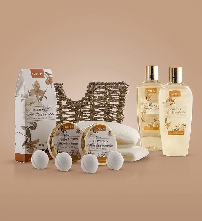 Spa Gift Basket   White Rose & Jasmine   11 Pc Bath & Body Gift