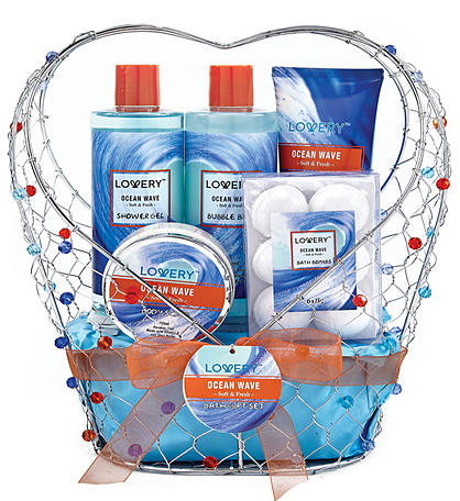 Bath & Body Spa Gift Baskets - Ocean Wave In Heart Jeweled Holder - 11pc
