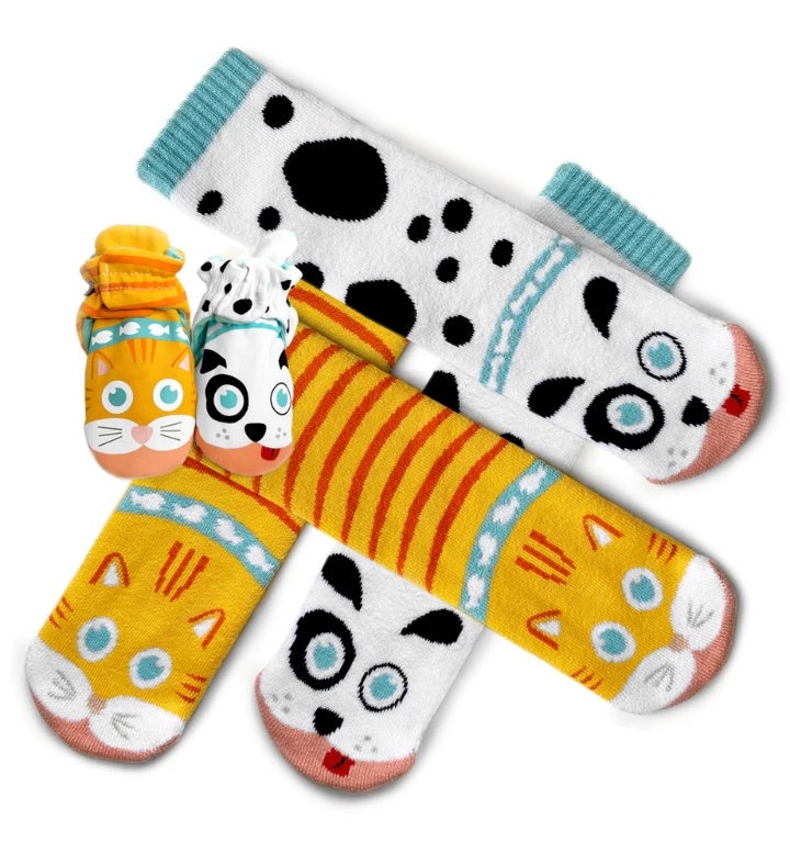 Cute Mismatched Cat & Dog  Baby Booties + 2 Parent Socks Pairs