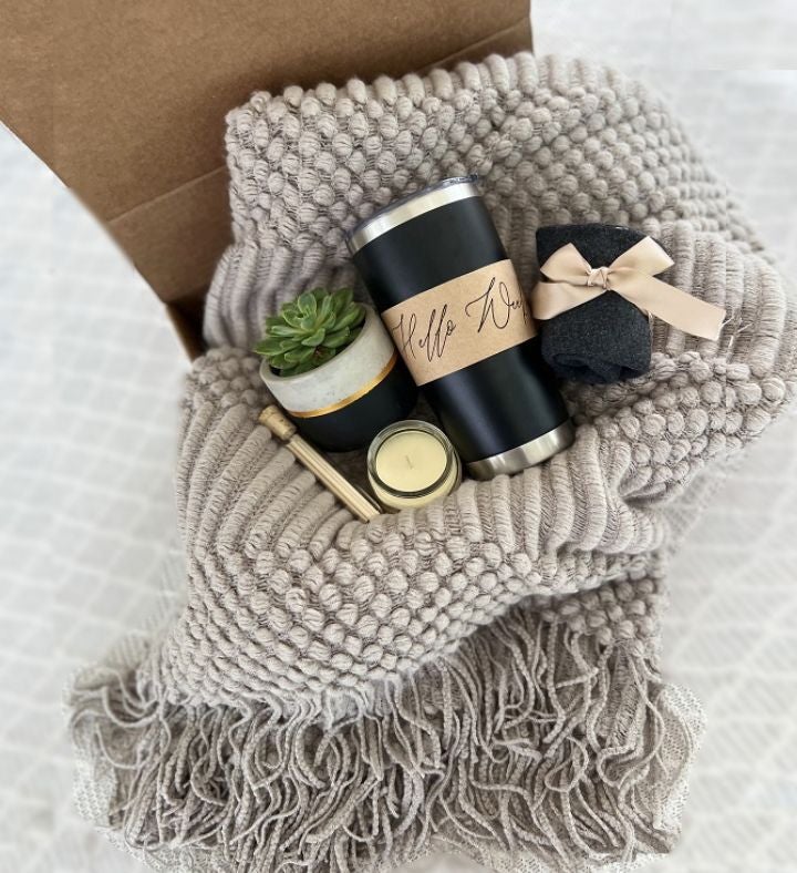 Comfy Blanket Gift Set