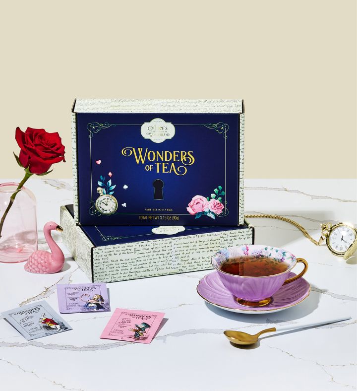 Alice’s Adventures in Wonderland Tea Gift, Set of 90