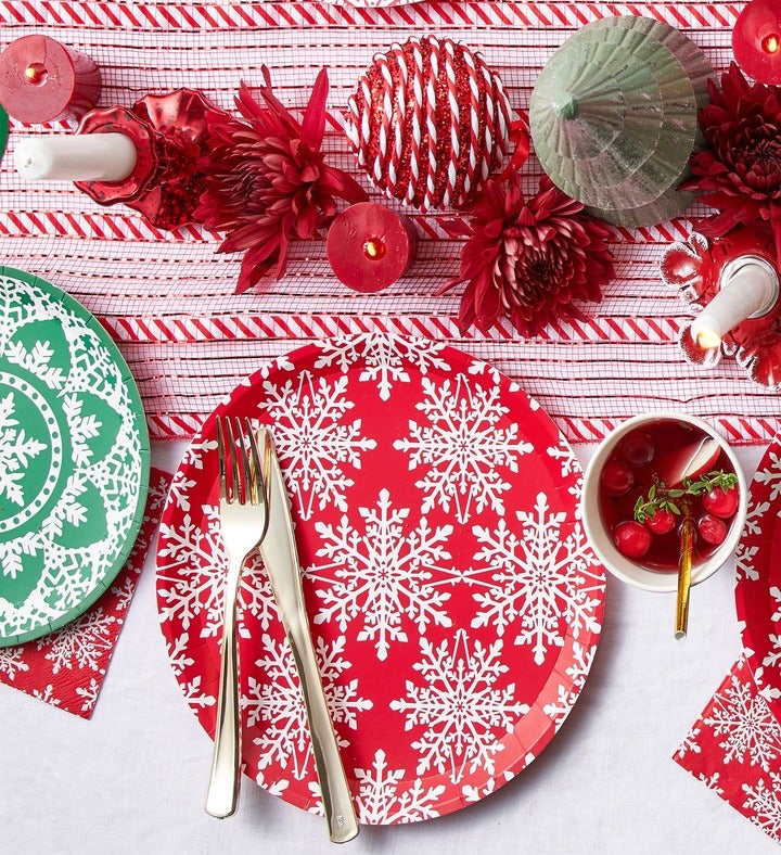Jolly Snowflake Tableware Set
