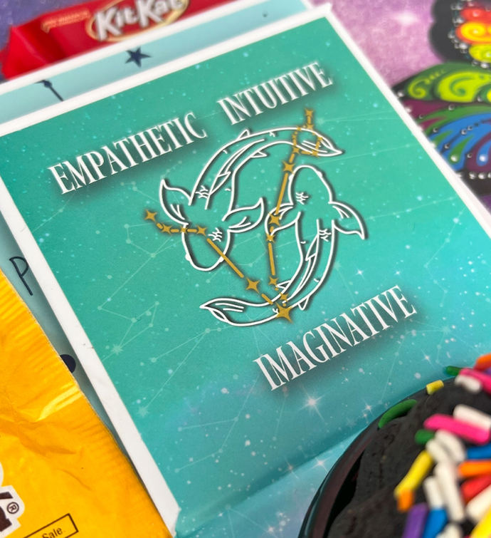Pisces Astrology Gift Box With Cake