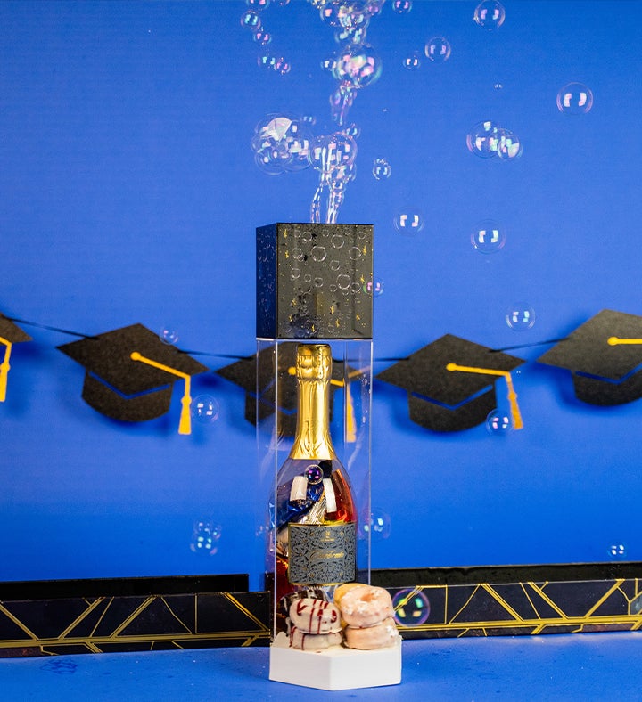 2026 Congrats Grad Bubble Box With Mini Cake Donuts