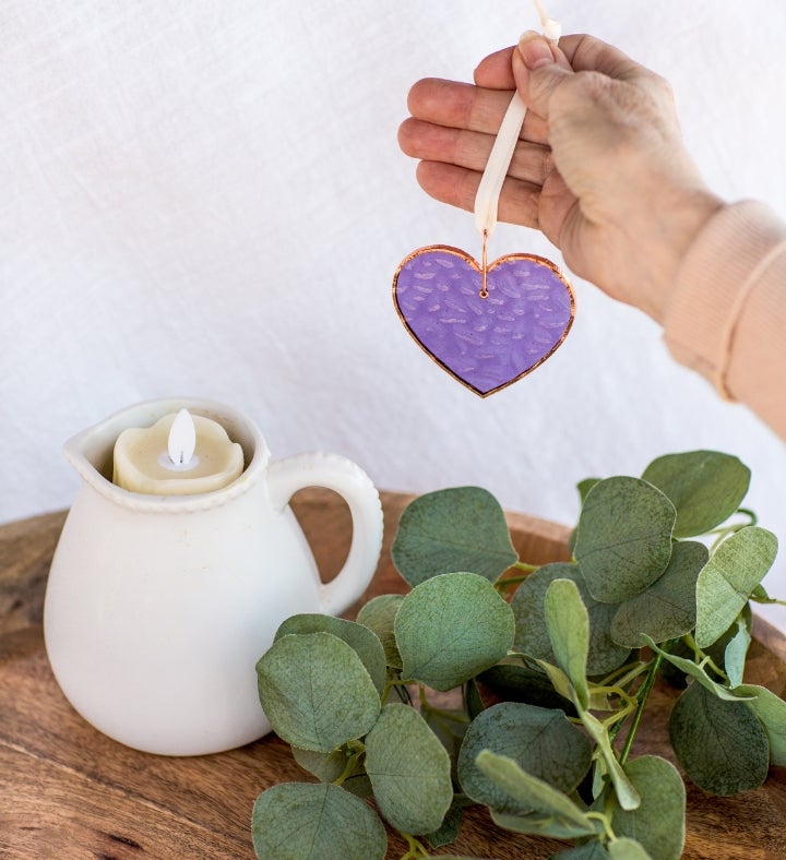 "love You, Grandma" Heart: Gift For Grandma For Mother’s Day Or Any Day