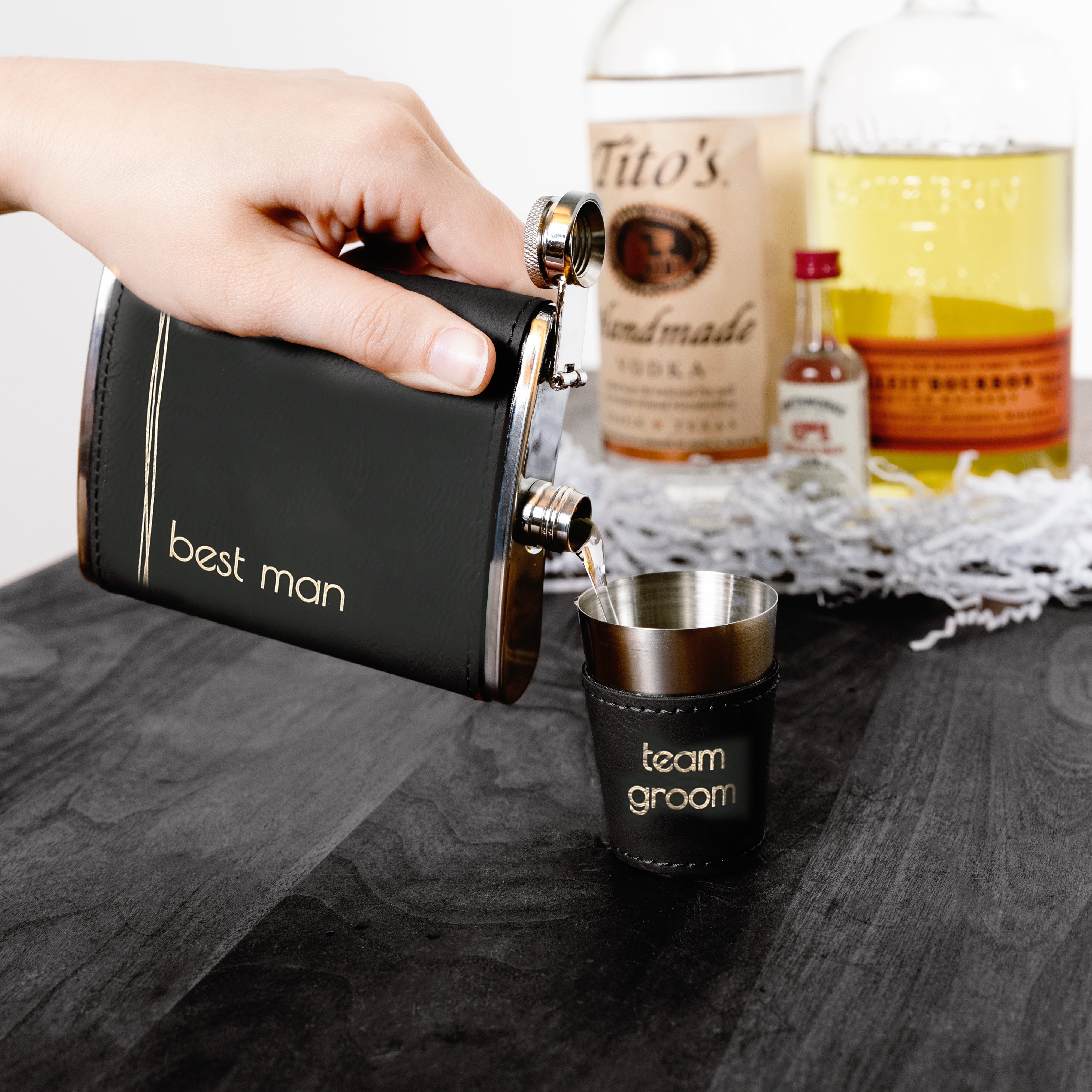 Best Man Flask & Shot Glasses Set