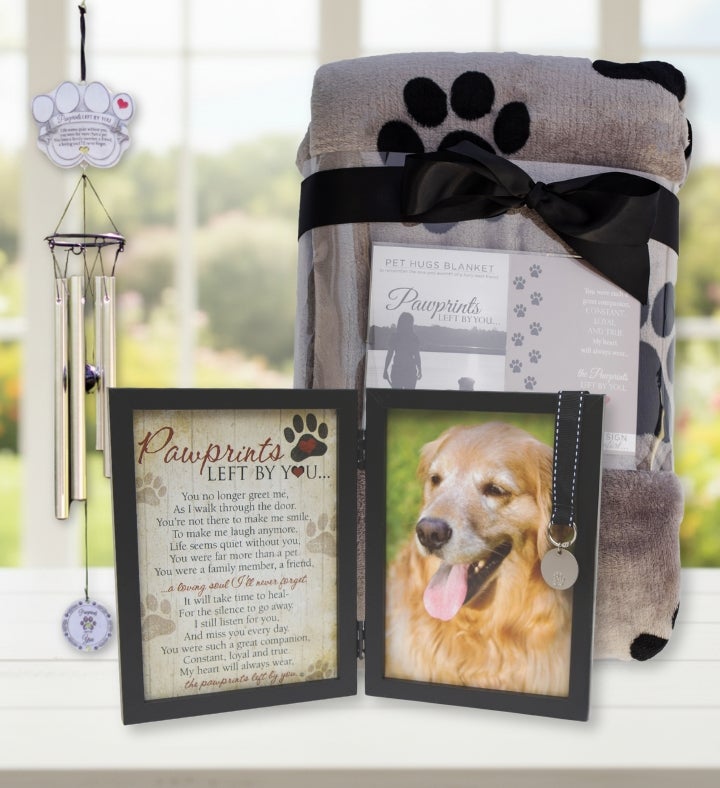 Meaningful Pet Loss Sympathy Gift Set – Memorial For Dog Or Cat