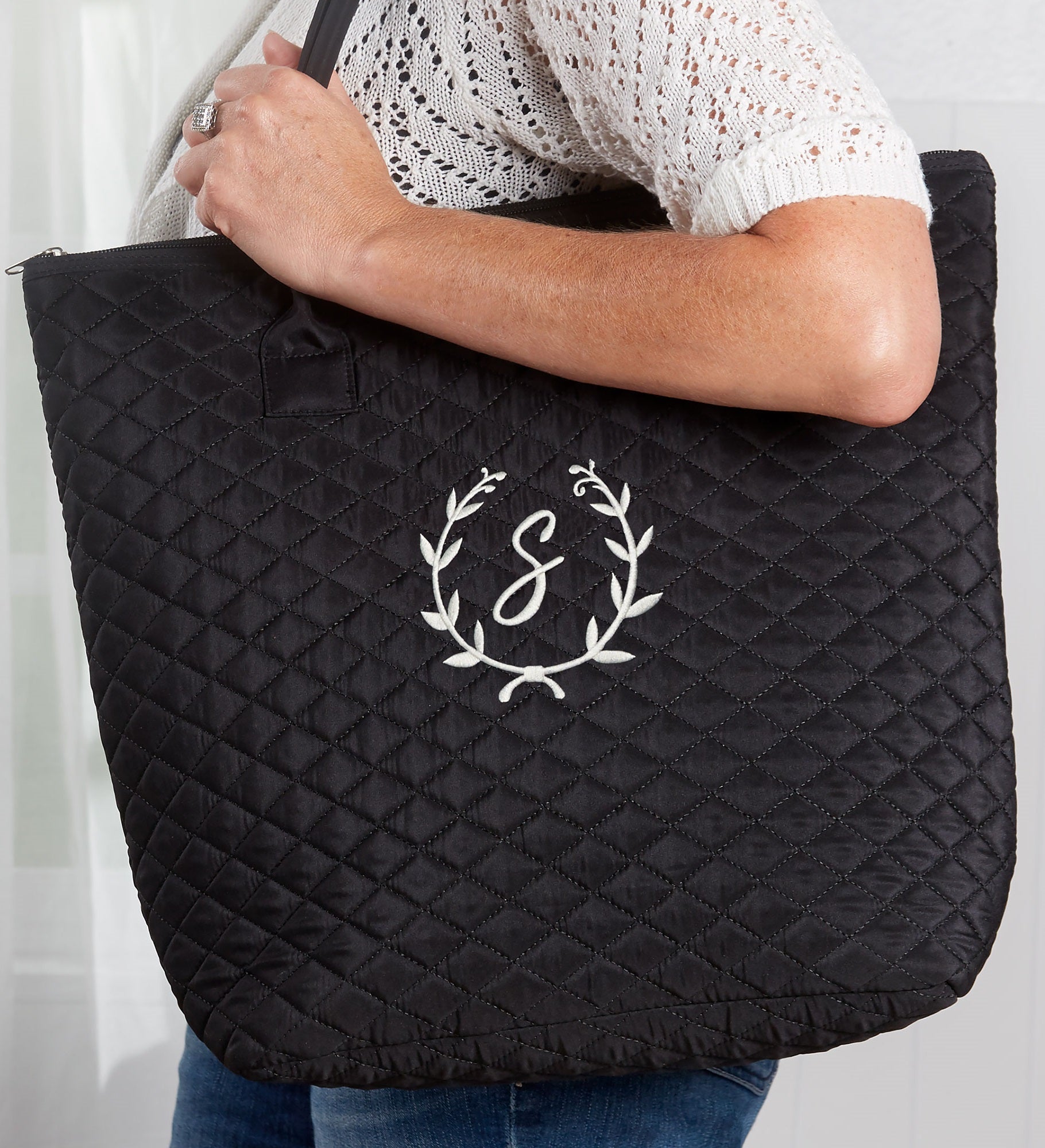 Floral Wreath Embroidered Quilted Shoulder Bag
