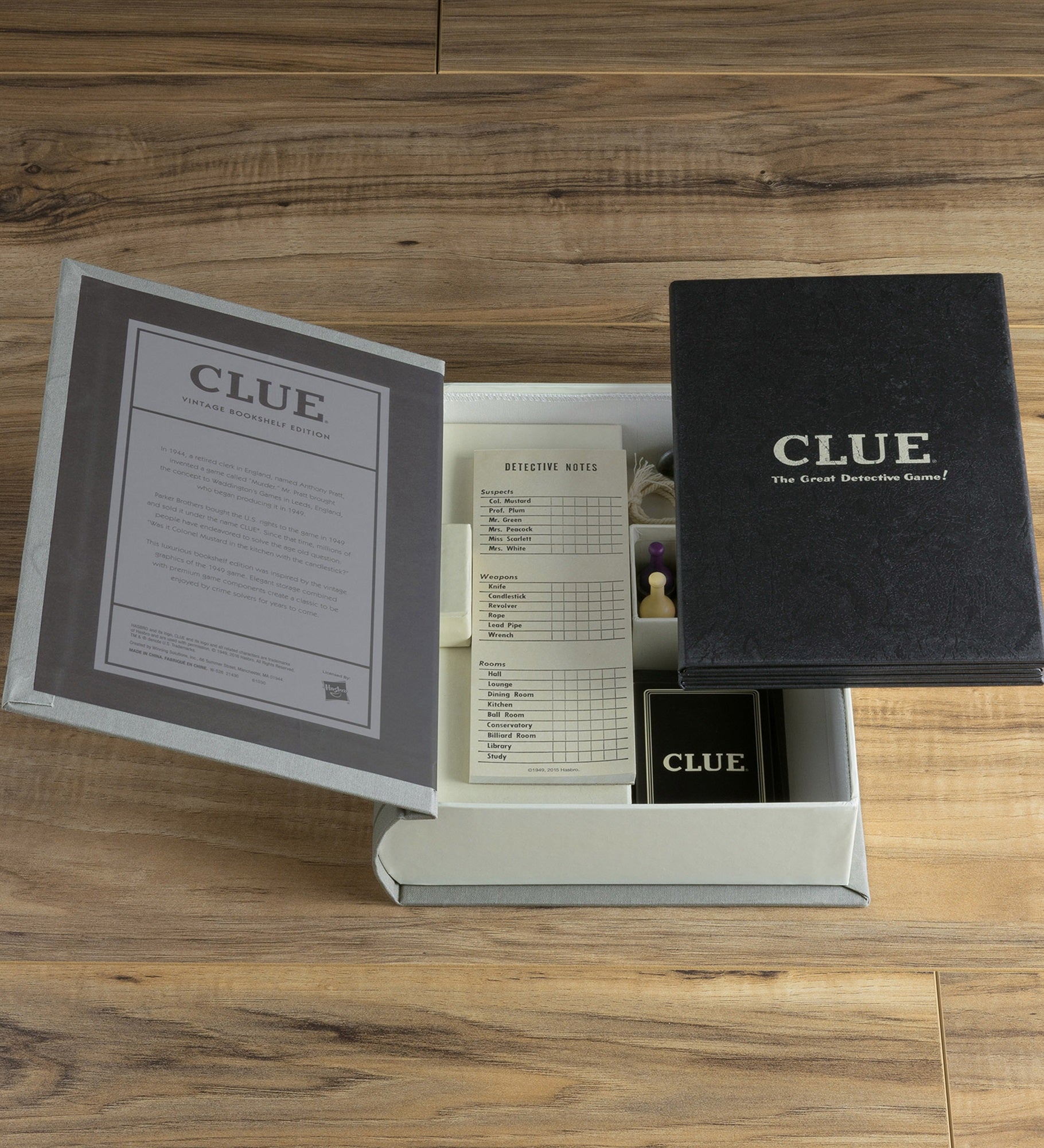 Clue® Personalized Vintage Bookshelf Edition Board Game