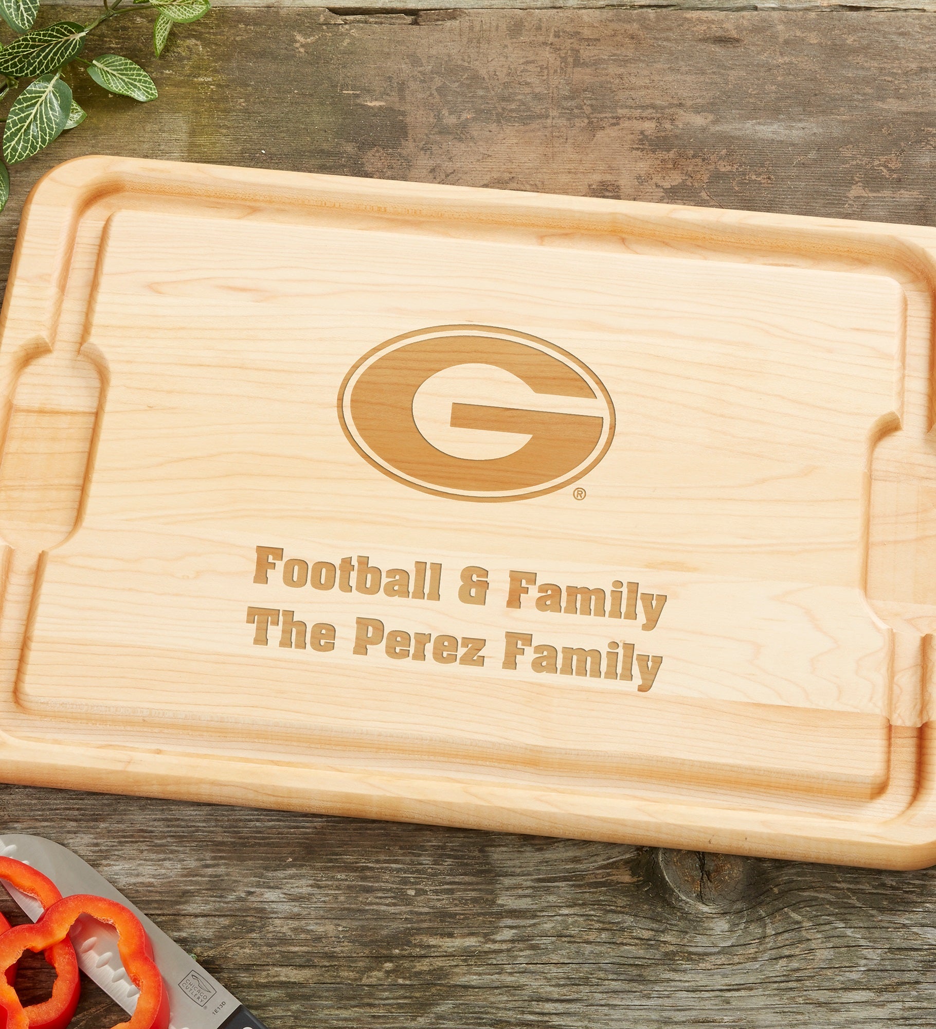 NCAA Georgia Bulldogs Personalized Maple Cutting Board