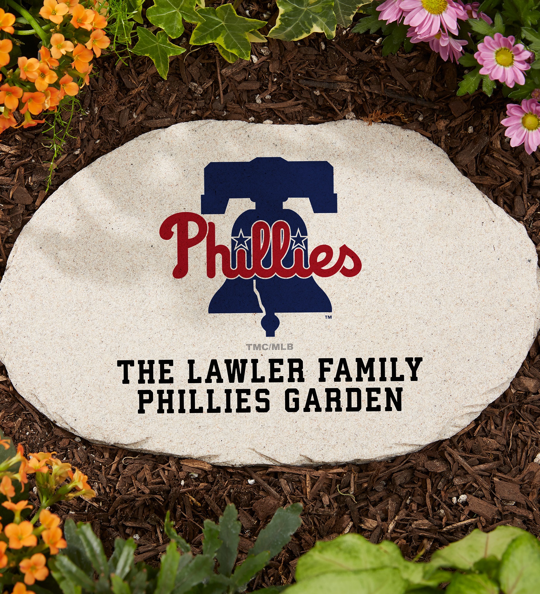 MLB Philadephia Phillies Personalized Round Garden Stone