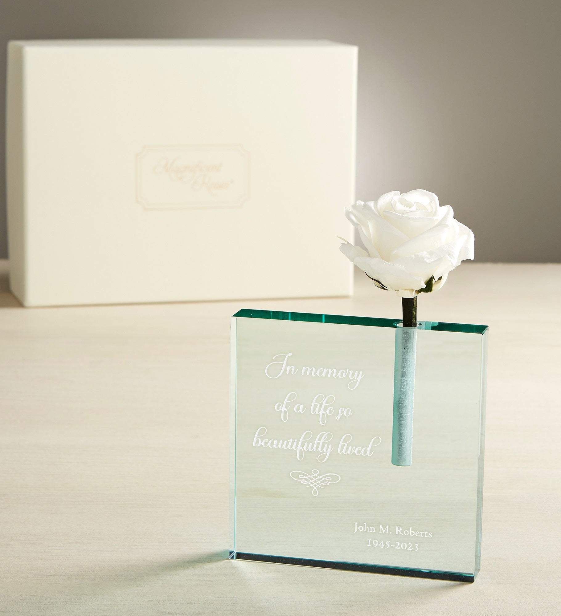 Magnificent Roses® Personalized Sentiments™ for Remembrance