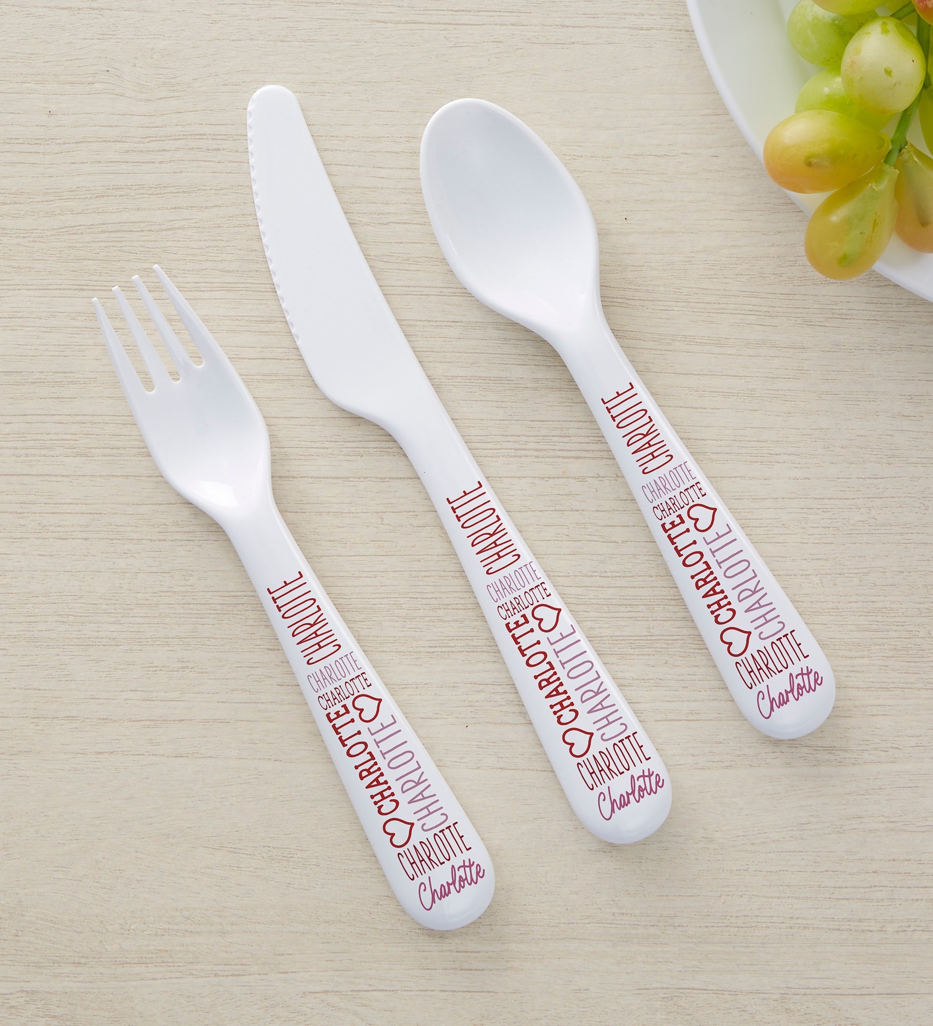 Repeating Name Heart Personalized Kids Dinnerware